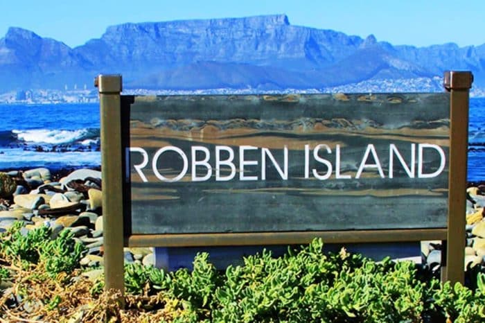 Robben Island – Table Mountain – City Tour